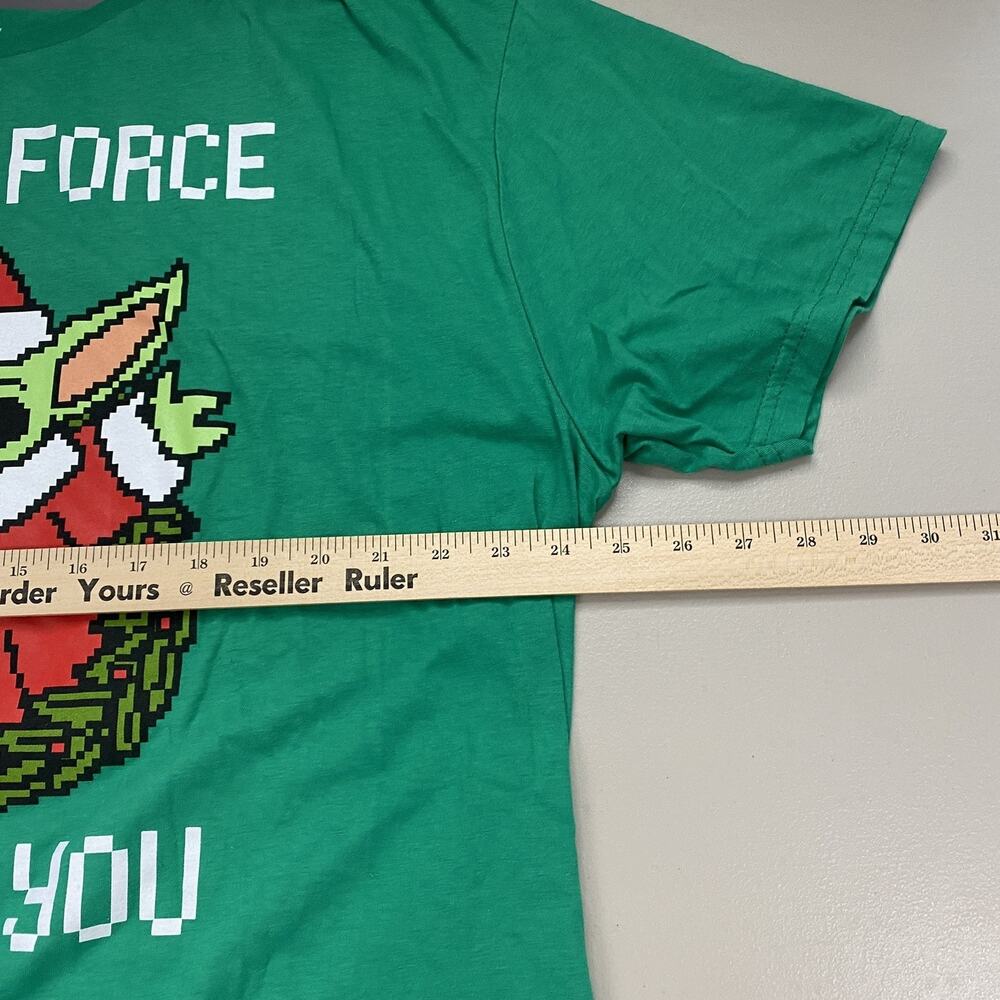 Star Wars T Shirt Mens 2XL Mandalorian Grogu Merry Force Be With You Christmas - Picture 5 of 9
